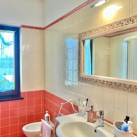 Giulia - B Apartment Pietrasanta